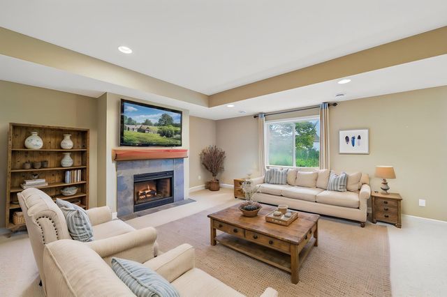 6276 Peony Lane N, Maple Grove, MN 55311