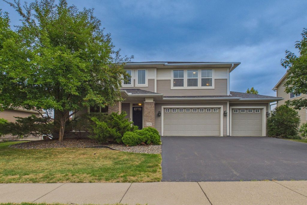 6276 Peony Lane N, Maple Grove, MN 55311