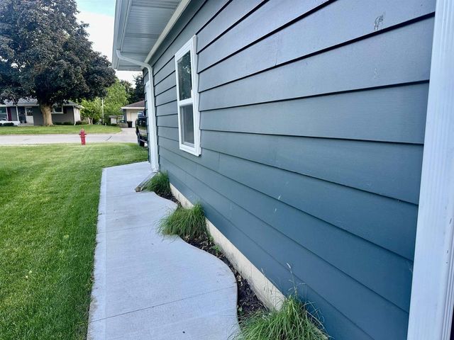 30 Highland Avenue, Ripon, WI 54971