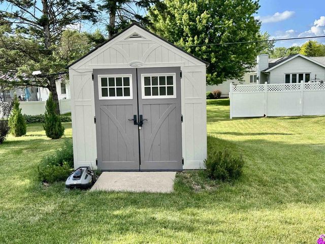 30 Highland Avenue, Ripon, WI 54971