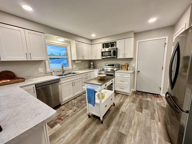 30 Highland Avenue, Ripon, WI 54971