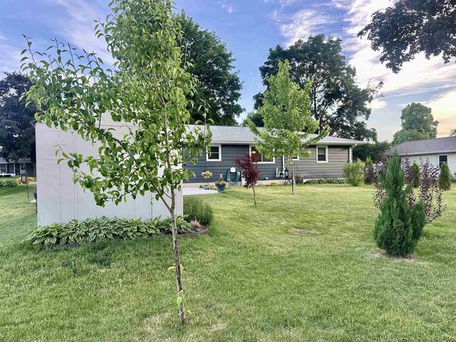 30 Highland Avenue, Ripon, WI 54971