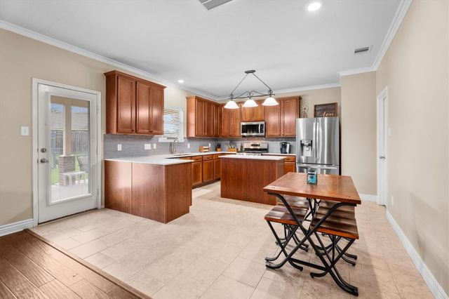 11802 Ribbon Falls Court, Tomball, TX 77375