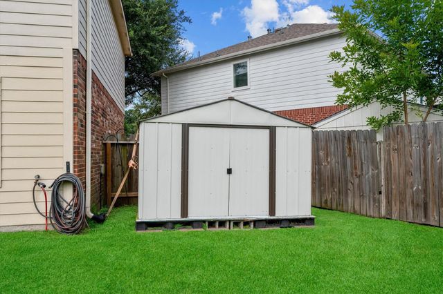 11802 Ribbon Falls Court, Tomball, TX 77375
