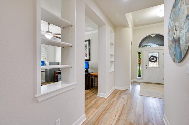 5908 Lipan Apache BND, Austin, TX 78738