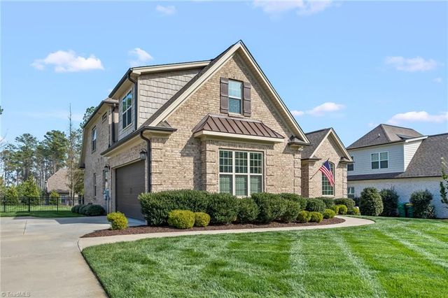 386 wentworth Drive, Winston-salem, NC 27107