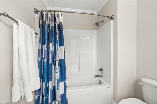 386 wentworth Drive, Winston-salem, NC 27107