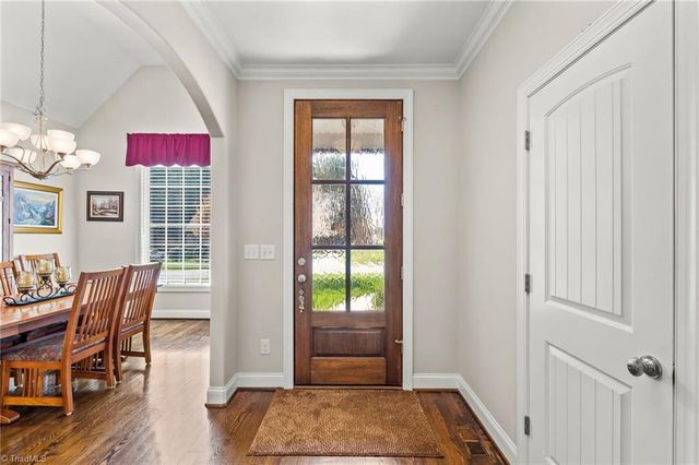 386 wentworth Drive, Winston-salem, NC 27107