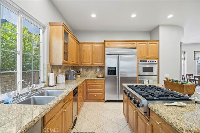 27018 Woodlands Dr, Valencia, CA 91355