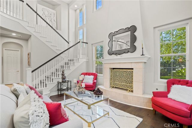 27018 Woodlands Dr, Valencia, CA 91355