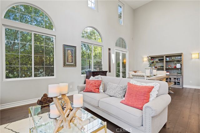 27018 Woodlands Dr, Valencia, CA 91355