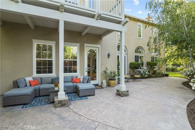 27018 Woodlands Dr, Valencia, CA 91355