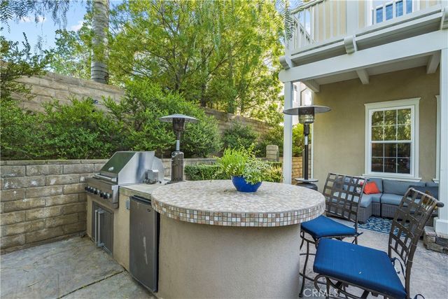 27018 Woodlands Dr, Valencia, CA 91355