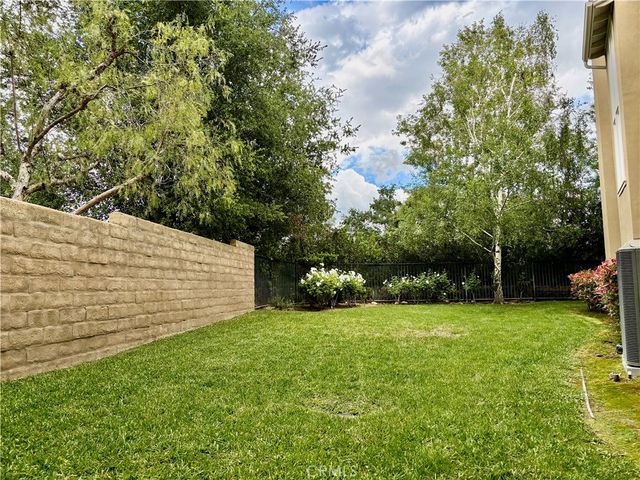 27018 Woodlands Dr, Valencia, CA 91355