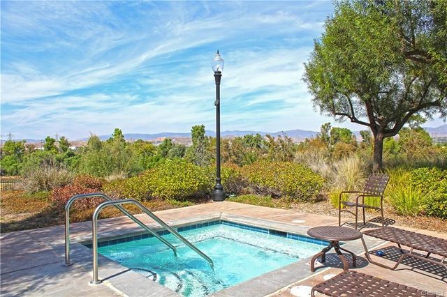 27018 Woodlands Dr, Valencia, CA 91355