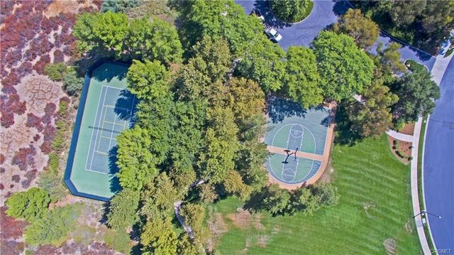 27018 Woodlands Dr, Valencia, CA 91355