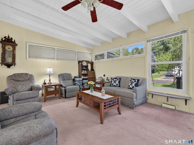 14 Perry Avenue, Waterford, CT 06385