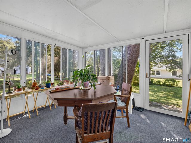 14 Perry Avenue, Waterford, CT 06385