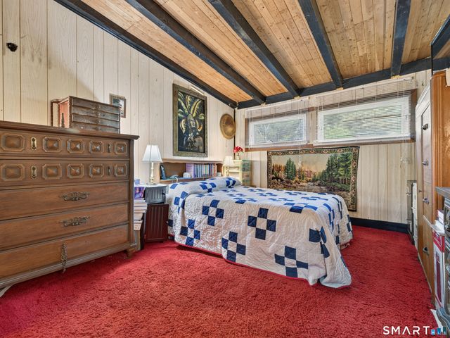 14 Perry Avenue, Waterford, CT 06385