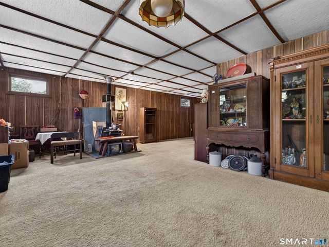 14 Perry Avenue, Waterford, CT 06385