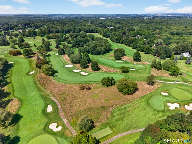 14 Perry Avenue, Waterford, CT 06385