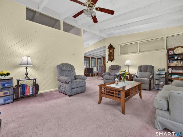 14 Perry Avenue, Waterford, CT 06385