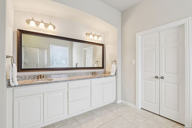 25607 Lakota Winter, San Antonio, TX 78261