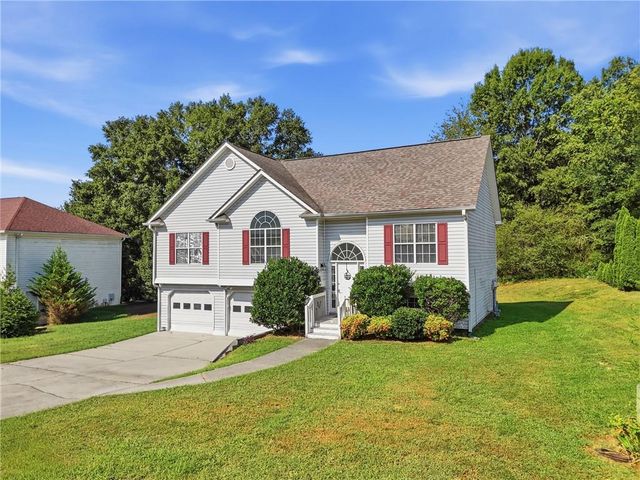 104 Twin Oaks Drive, Calhoun, GA 30701