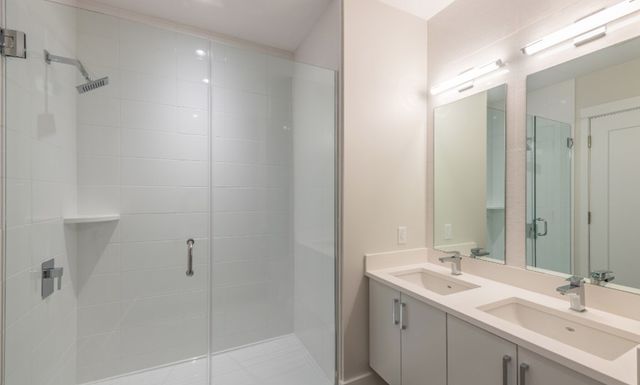 434 Mcgrath Highway 210, Somerville, MA 02143