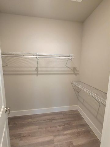 1720 Crestdale Drive 1206, Houston, TX 77080