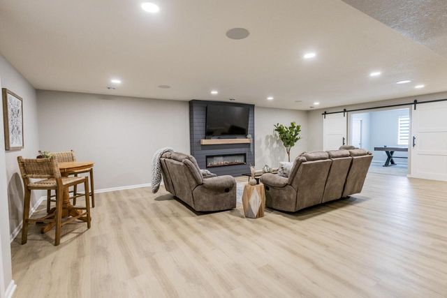 N56W24190 Peppertree DRIVE, Sussex, WI 53089