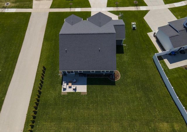 N56W24190 Peppertree DRIVE, Sussex, WI 53089