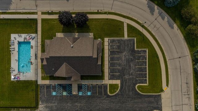 N56W24190 Peppertree DRIVE, Sussex, WI 53089
