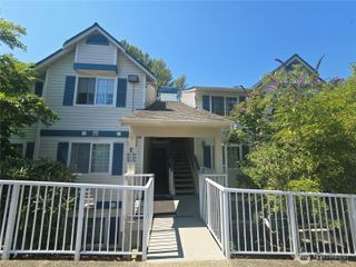949 Aberdeen Avenue NE #E316, Renton, WA 98056