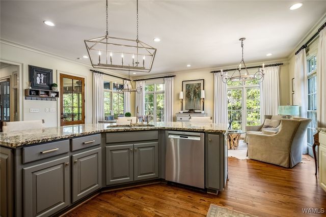 2053 Westminster, Tuscaloosa, AL 35406