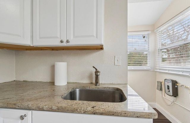 725 21ST AVENUE S, St Petersburg, FL 33705