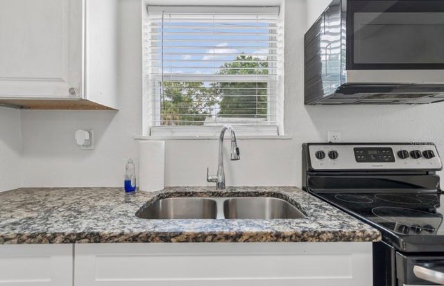 725 21ST AVENUE S, St Petersburg, FL 33705