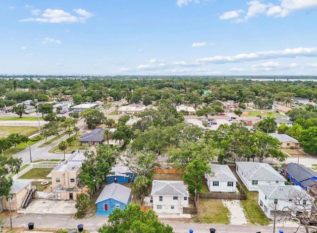 725 21ST AVENUE S, St Petersburg, FL 33705