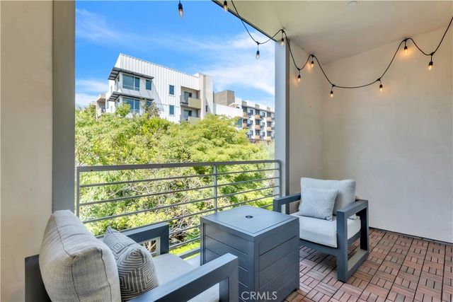 532 W Elk Avenue 1, Glendale, CA 91204