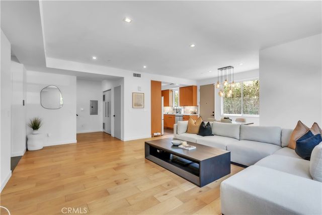 532 W Elk Avenue 1, Glendale, CA 91204