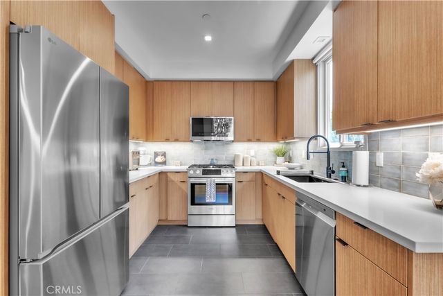 532 W Elk Avenue 1, Glendale, CA 91204