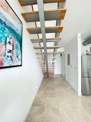 690 SW 1st Ct 1715, Miami, FL 33130