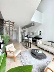 690 SW 1st Ct 1715, Miami, FL 33130