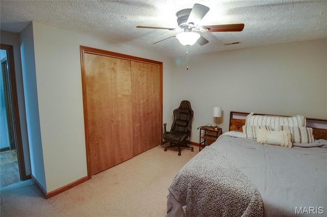 32952 Crystal Lake Road, Jerseyville, IL 62052