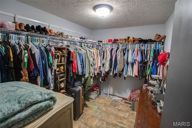 32952 Crystal Lake Road, Jerseyville, IL 62052