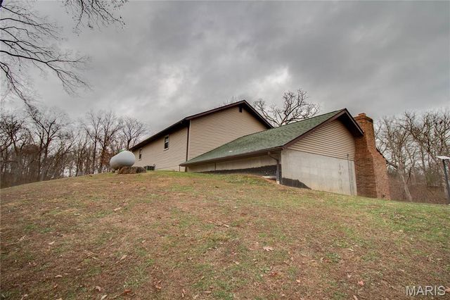 32952 Crystal Lake Road, Jerseyville, IL 62052