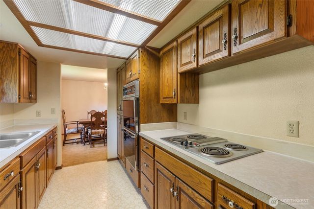 334 Burchett Road, Onalaska, WA 98570