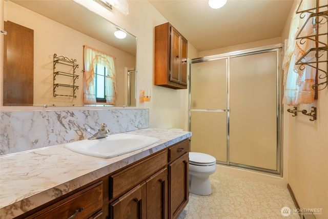 334 Burchett Road, Onalaska, WA 98570