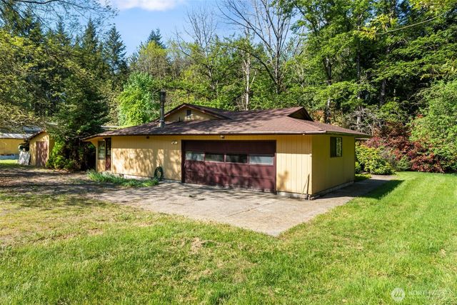 334 Burchett Road, Onalaska, WA 98570