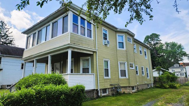 51 Lincoln Avenue, Poughkeepsie, NY 12601